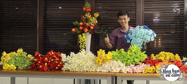 Chàng trai Bến Tre chi 25 nghìn đồng cắm hoa đầy màu sắc, biết chất liệu mới ngỡ ngàng - 21 - kythuatcanhtac.com