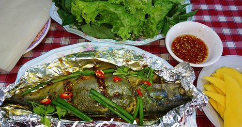 Cách làm món cá Chim nướng giấy bạc - kythuatcanhtac.com