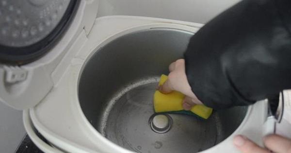 Mách bạn mẹo vệ sinh nồi cơm điện dễ dàng, vừa sạch sẽ lại giảm một nửa tiền điện - 6 - kythuatcanhtac.com