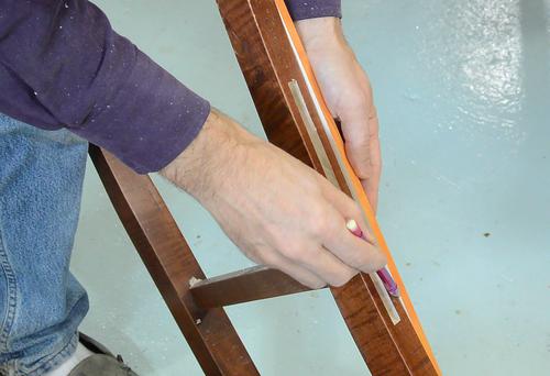 Hướng dẫn cách sửa chân ghế gỗ bị gãy ngay tại nhà - kythuatcanhtac.com