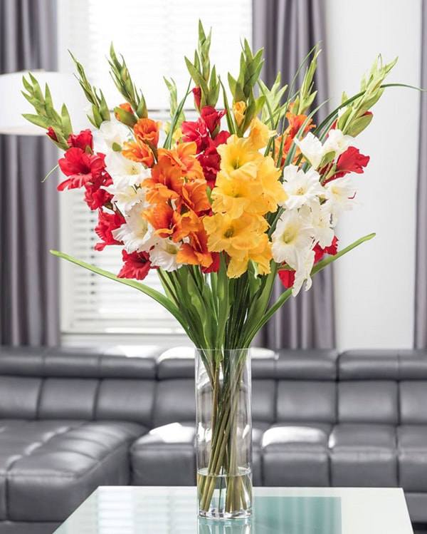 Cách cắm hoa lay ơn để bàn thờ đẹp và tươi lâu ngày Tết - 11 - kythuatcanhtac.com
