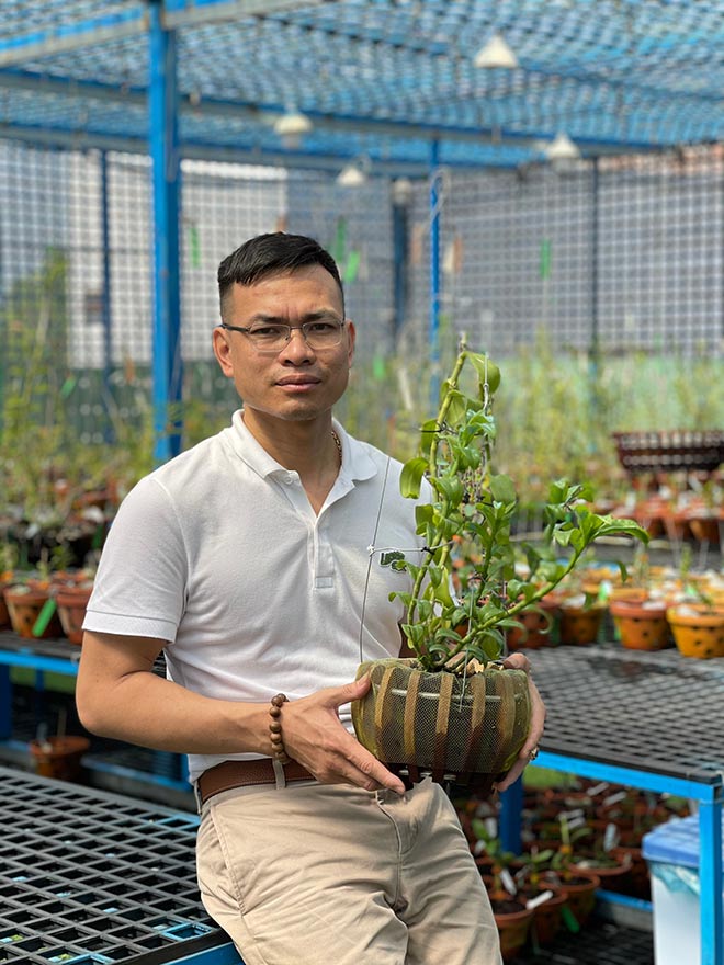 Nghệ nhân Bùi Đình Chung chia sẻ thành công với mô hình trồng lan đột biến - 2 - kythuatcanhtac.com