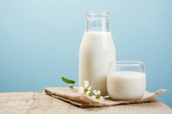 Cách làm đẹp bằng sữa tươi và những lưu ý trong làm đẹp - kythuatcanhtac.com