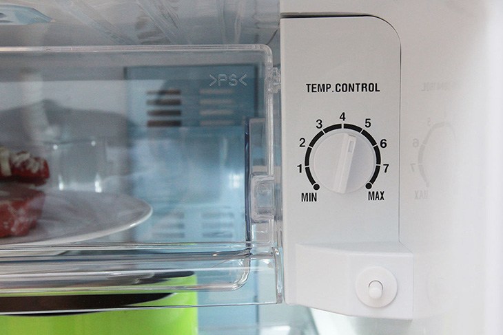 Tủ lạnh có 2 nút điều chỉnh nhiệt độ: Biết được lý do chị em tiết kiệm được khoản lớn - 1 - kythuatcanhtac.com