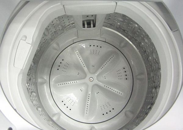 Dùng máy giặt mà không biết 2 mẹo làm sạch này, tốn tiền gọi thợ oan ức - 1 - kythuatcanhtac.com