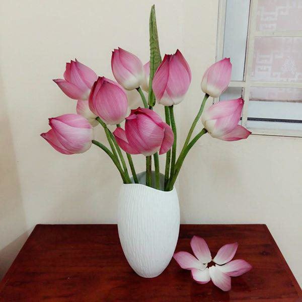 Phòng khách chỉ cần cắm đúng 5 loại hoa này, Thần Tài ưng ý cho lộc tíu tít - 1 - kythuatcanhtac.com