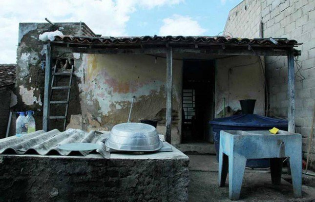 Không tin nổi với hình ảnh sau cải tạo của căn nhà cấp 4 hoang tàn, sắp đổ - 1 - kythuatcanhtac.com