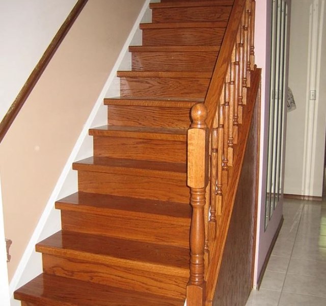 Mẫu cầu thang gỗ đẹp hiện đại, đơn giản làm nổi bật ngôi nhà - 3 - kythuatcanhtac.com