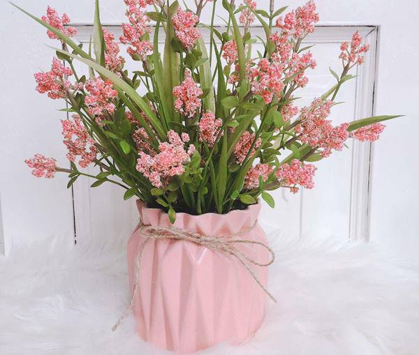 Những loại hoa đẹp không nên rước lên bàn thờ - 5 - kythuatcanhtac.com