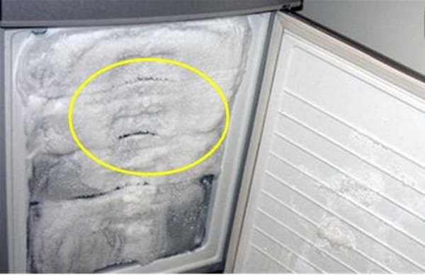 Tiền điện tăng vù vù hóa ra tủ lạnh đóng tuyết là “thủ phạm”, mách bạn cách loại bỏ - 5 - kythuatcanhtac.com
