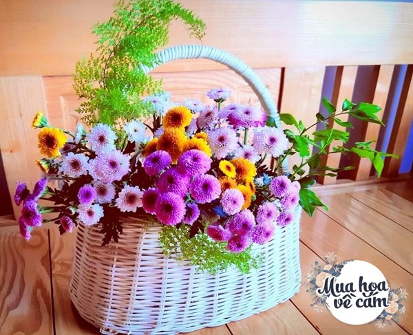 Nữ nhà báo tự mày mò cắm hoa đẹp ngất ngây, ai nhìn cũng giục: “Mở shop bán đi!” - 11 - kythuatcanhtac.com