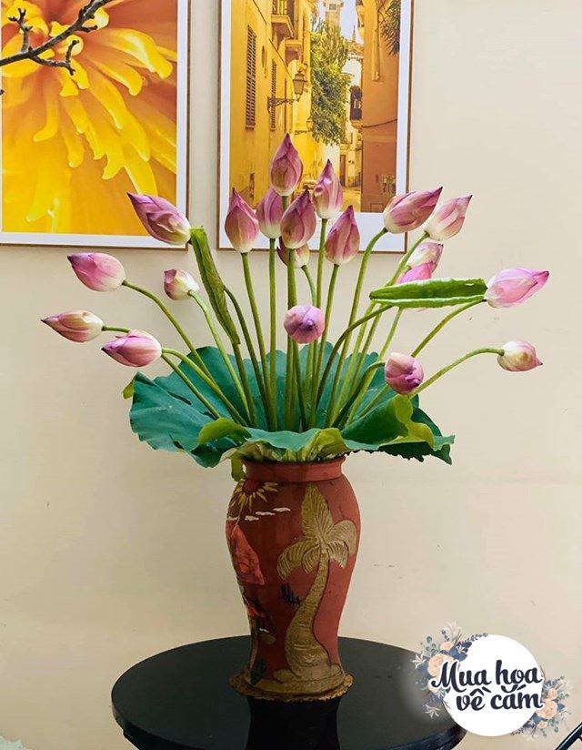Muôn kiểu cắm hoa sen đẹp hút hồn của chị em Việt, nhìn là muốn amp;#34;rướcamp;#34; ngay 1 bình - 19 - kythuatcanhtac.com