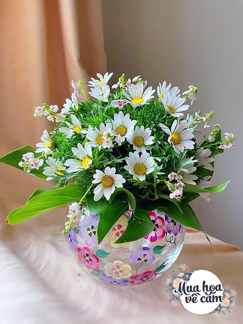 Mẹ Việt biến nhà rực sắc đón ngày 8/3, khoe muôn kiểu cắm hoa đẹp rụng rời - 22 - kythuatcanhtac.com