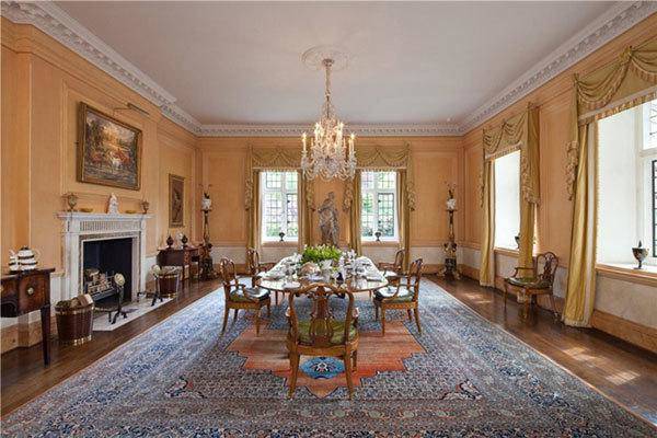 Choáng ngợp với biệt thự cổ điển trị giá 27 triệu bảng nơi gia đình David Beckham tự cách ly - 8 - kythuatcanhtac.com
