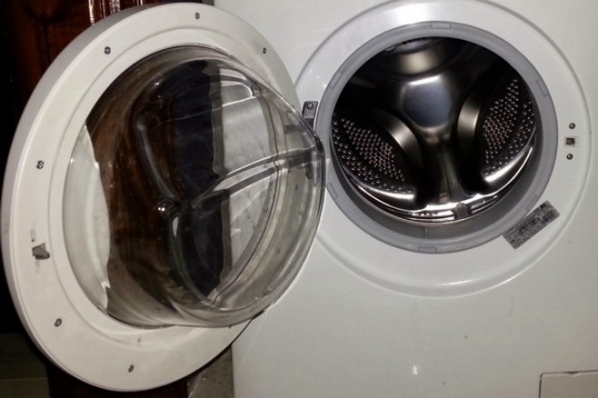 Nhiều người không thích mua máy giặt cửa ngang, không phải vì nghèo mà là có 5 điểm hại sau - 1 - kythuatcanhtac.com
