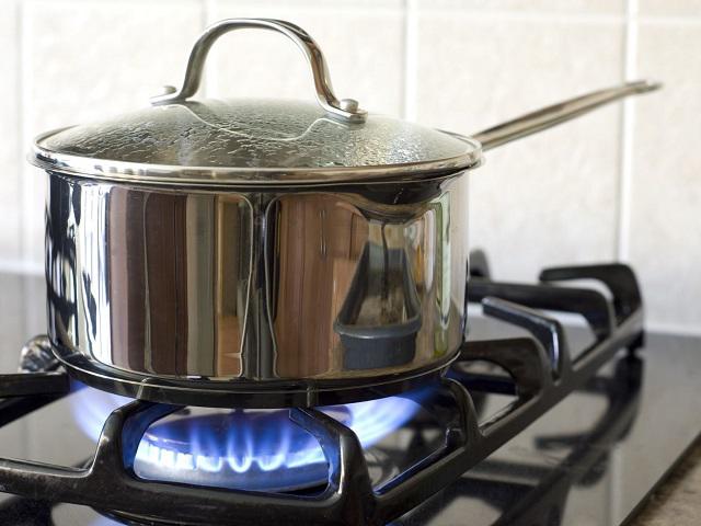 5 sai lầm dễ gây cháy nổ khi dùng bếp gas, điều thứ 3 hầu như nhà nào cũng mắc! - kythuatcanhtac.com