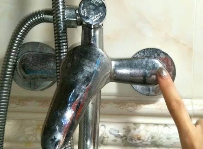 Người thông minh thường đặt muối trong phòng tắm, lý do sẽ khiến bạn muốn học theo - 4 - kythuatcanhtac.com