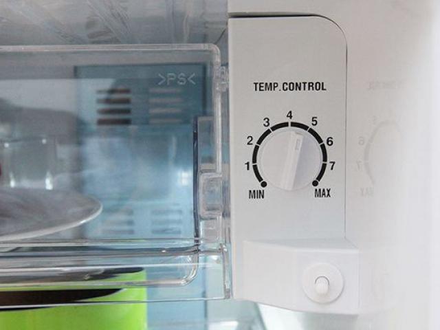 Vì sao tủ lạnh luôn có 2 nút điều chỉnh? Làm đúng giảm nửa tiền điện - kythuatcanhtac.com